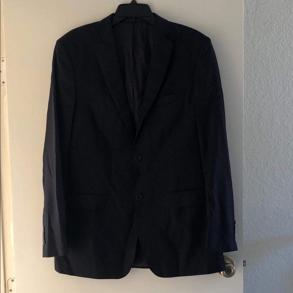 Classic Men's Black Blazer - Brand Not Visible